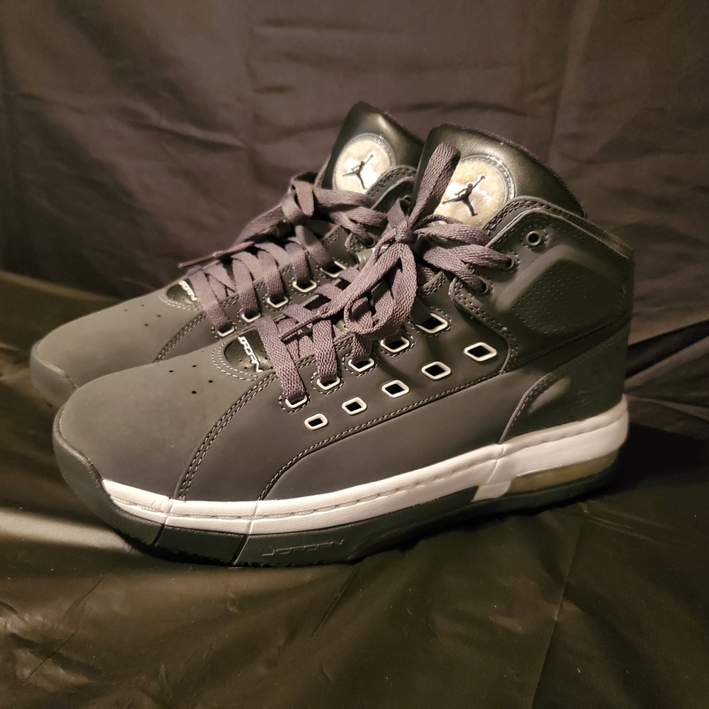 Jordan Men's Black Sneakers